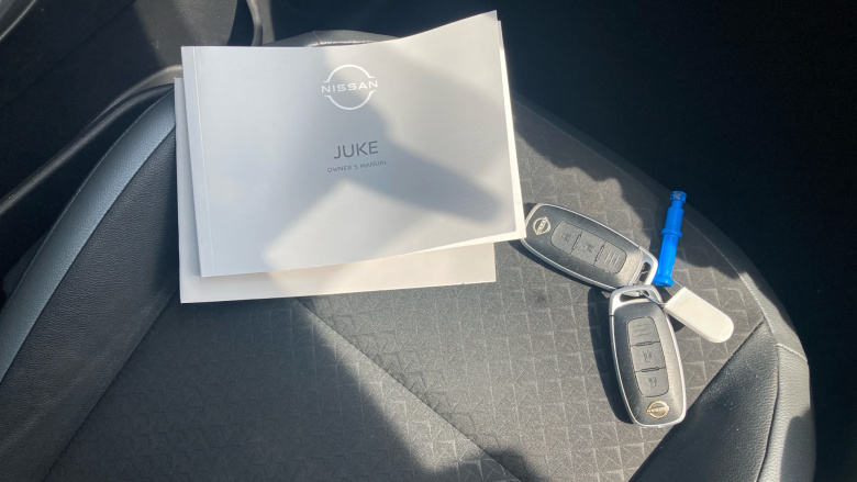 Nissan Juke 1.6 Hybrid N-Connecta 5dr Auto Hybrid Hatchback